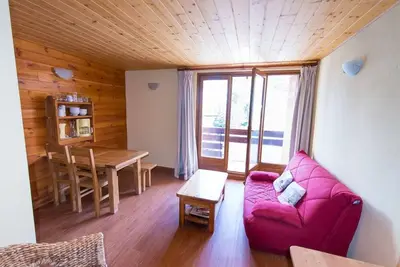 Image de Studio sud avec balcon, 4 couchages, Serre Chevalier, au pied des pistes