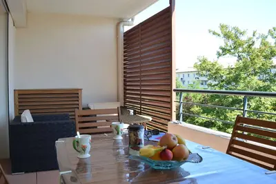 Image de Spacieux 3 pièces avec terrasse, piscine et garage, à 2 pas de la plage – Saint Raphaël