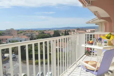 Image de Appartement à Fréjus avec terrasse et ménage inclus