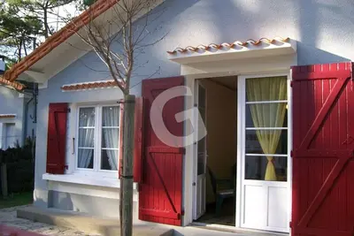 Image de Maison T3, 200m Plage Ste Anne, Animaux admis, Parking