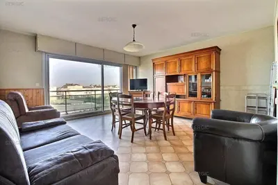 Image de superbe vue mer! Appartement pour 5 personnes. parking privé