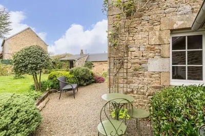 Image de Maison indépendante avec jardin privé, Tv, cheminée, proche sentiers de rando