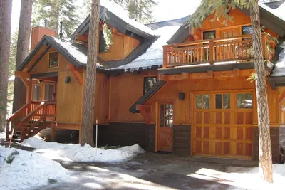 Image de Été dans les Sierras: 3Br, 3Ba, 1940 Sqft, 10 personnes