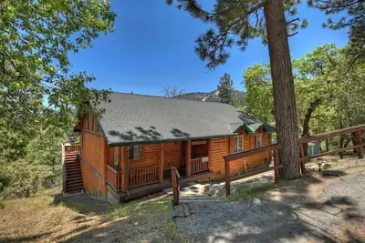 Image de Black Diamond Lodge: près de Bear Mountain! Spa! Wifi! Vues! Un Barbecue! DirecTV! Master Suite!