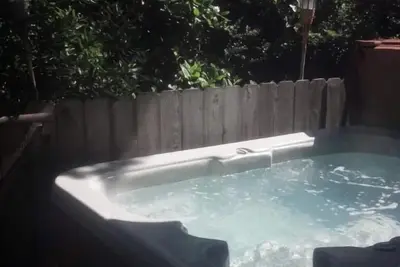 Image de Hot Tub - Super près de la plage \"Sea Star Spa '