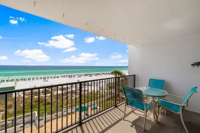 Image de Direct Beachfront | Coup de coeur en famille | Services Ă gogo!