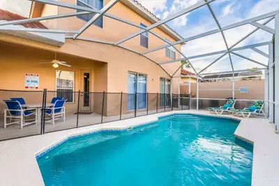 4 chambres, 3. 5 salles de bain cour villa avec piscine, salle de jeux et sur place clubhouse