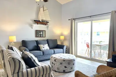 Image de Loft 2 chambres plus | Belle propriété de lagon!