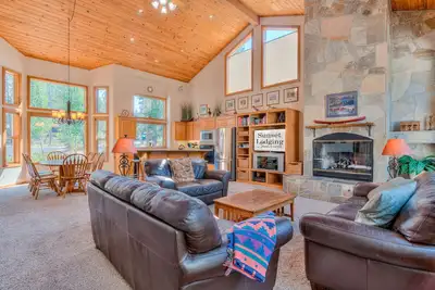 Parfait pour une famille se réunissent! Spa privé