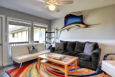 Image de 2 chambres, 2 salles de bain condo avec une vue magnifique! Piscine chaufee!