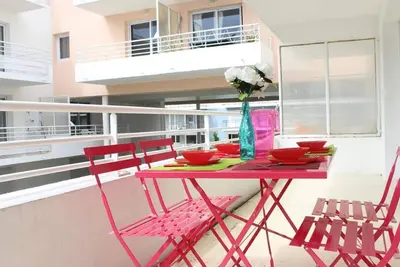 Image de Appartement 2 pièces avec balcon, parking et piscine, La Rochelle