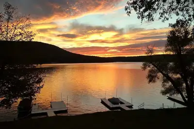 Image de Smack Dab - maison au bord du lac à Central Deep Creek Lake