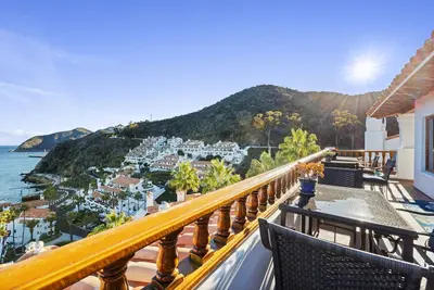 Image de Magnifiquement décorée Villa fin, vues spectaculaires, voiturette de golf, Wifi