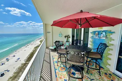 Image de Beachy, relaxant, 2 Br Gulf Front Condo à Ocean Reef - Service de plage Gratuit! !