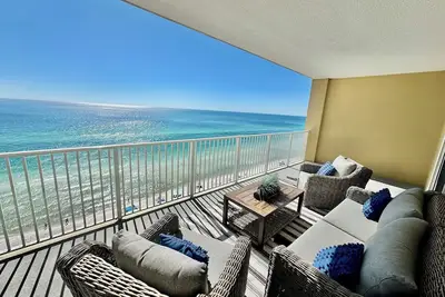 Image de Nouvelles mises à niveau 2019! Condo Gulf-Front 2/2 à Tropic Winds! Service de plage gratuit!