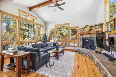 Custom Private Home Peak 7 - Billet de remontée gratuit pour barbecue et bain à remous pour février