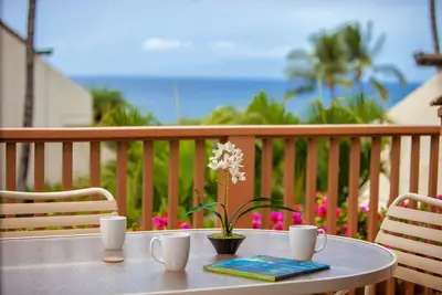 Image de Rénové deux chambres Ocean View condo à Maui Kamaole H-201