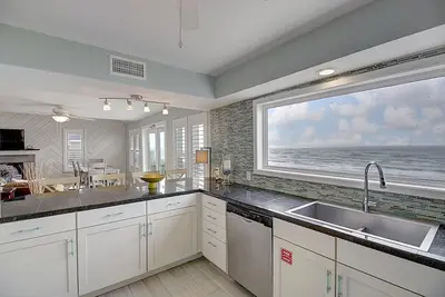 Image de Meilleures vues sur l'océan à Port Aransas! 4 Bd / 2 Ba Sleeps