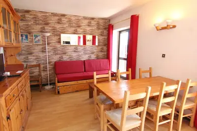 Image de Appartement cosy 2p, 6 pers, skis aux pieds, balcon sud-ouest, cœur de station L'Alpe d'Huez
