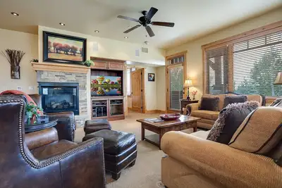 Image de Couchers de soleil fabuleux dans cette maison! Beau décor! Bl6201