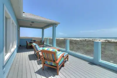 Image de Situé directement sur le front de mer, une vue incroyable! Piscine communautaire chauffée!
