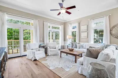 Image de Southside 30a Designer All Suite Condo.