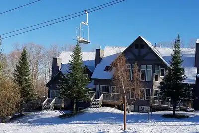 Image de Maison de ville ski in \/ out, 8 forfaits de ski inc. chaque jour! ! 4 Br sur Raccoon Run! !