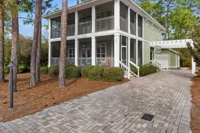 Image de Key Lime Pie - Fabuleux Seagrove Home, 4 Bdrm, 2 piscines, Tennis - WiFi gratuit