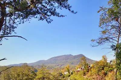 \"Il y a une petite cabane folle au-delà des pistes et tout le monde l'appelle la cabane à sucre. \"