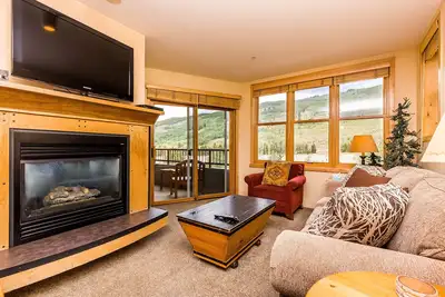 Image de River Run Condo, lit king size, vue sur la montagne, Wifi gratuit