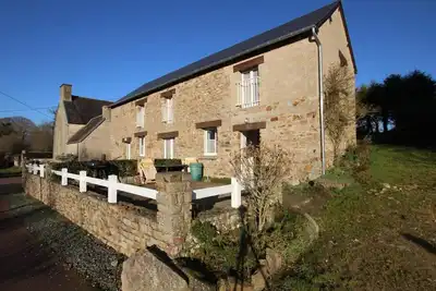 Image de Maison avec Terrasse Privée entre Mer et Campagne, 2 Chambres, Tout Confort
