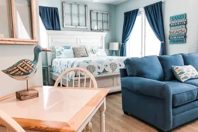 Image de Retraite d'île! Cozy Condo First Floor - 1 Bloc de Whitecap Beach, pour 4 personnes