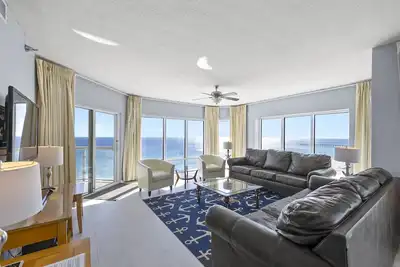 Image de Superbe 15ème étage Emerald Isle 3 chambres Gulf Front Condo!