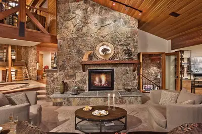 Image de Trails Edge Lodge - Rare maison de ski-in Ski-out - 7br