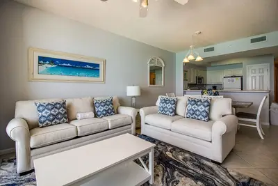 Image de Majestic Sun 803b-Open 6 / 27-6 / 29, 7 / 13-7 / 15, 7 / 23-7 / 25, et 7 / 29-7 / 31! 2bd / 2ba condo 8 personnes! Vues du golfe! ! Nouveaux canapés, piscine intérieure / extérieure, fitness et bain à remous.