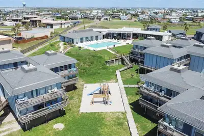Image de Vues incroyables sur le golfe. Piscine chaufee!