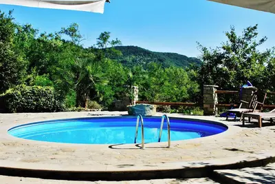 Image de Homerez - Villa spacieuse Mombarcaro avec piscine privée.