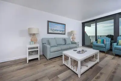 Image de Obtenez une nuit gratuite sur la plage! ~ Gulf Front 2 Bedroom ~ Island Winds