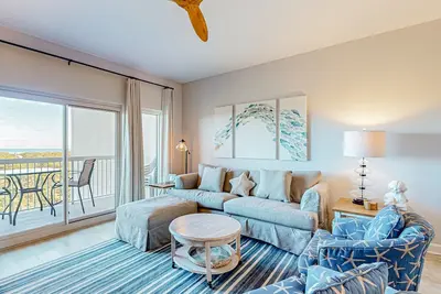 Image de Condo Oceanview w / piscines partagées, bains à remous et tennis, près de la plage!