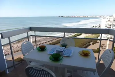 Image de Appartement 2 pièces avec balcon et parking à 1, 5 km du centre de Saint-Gilles-Croix-de-Vie