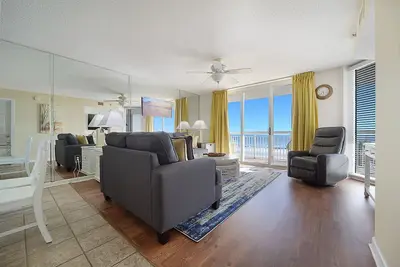 Image de Crescent Shores Vue spectaculaire face à l'océan 2bedrm avec vue sur la rivière!