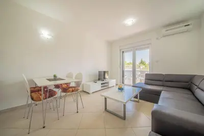 Image de Homerez - Appartement lumineux à Vrsi avec terrasse et jardin