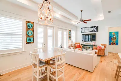 Image de Pet Friendly \"Gâteau au bord de l'océan\" - Pour toute la famille, Piscine, Plage, Le Hub