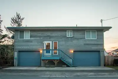 Image de Slow Down House # 124 - Cabine abordable sur le canal Ă Pacific City. . Salle de jeux amusante!