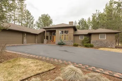Maison de plain-pied de luxe sur un demi-acre, situé sur le terrain de golf - Vist16