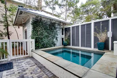 Image de Les vues générales et dominantes de l'aquarelle et du bord de mer! Piscine privée chauffée!
