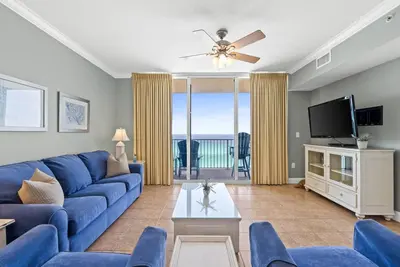 Image de Beachfront - Low Floor - Plage, Piscines, Hot Tubs, Super Fun & Fam Fav!