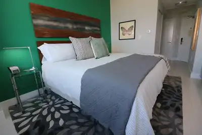 Image de Rénové 21ème Fl. Unité privée située dans l'hôtel Coconut Grove!