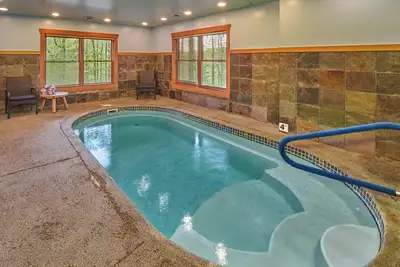 Piscine privée à l'intérieur cabine - 8 personnes