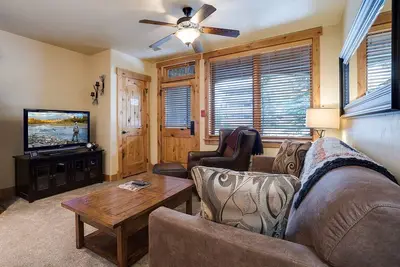 Image de Cozy Mountain Condo, 4 piscines, Marche pour les activités de plein air! Bl6117
